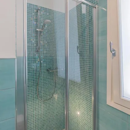 La Triglia - Helloelba 別荘 ラコナ