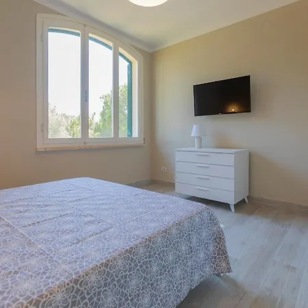 Helloelba La Triglia Holiday home *